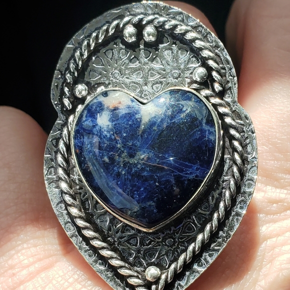 New Heart Shaped Sodalite 925 Silver Statement Ring. - Picture 15 of 16